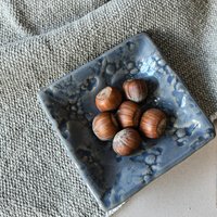 Keramik Dip Schale Für Tapas, Knabbereien, Oliven. Kleine Handgefertigte, Strukturierte Steinzeug Keramik Dip Schale Für Tapas, Knabbereien, Oliven. Kleine Handgefertigte, Strukturierte Steinzeug von LolaSwainDesigns