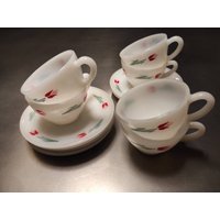 Termocrisa Mexico Set Aus 6 Tassen Und Untertassen Milchglas Mit Tulpen - Vintage-Design Den 60Er/70Er Jahren Termocrisa Mexico Set Aus 6 Tassen Und Untertassen Milchglas Mit Tulpen - Vintage-Design Den 60Er/70Er Jahren von LolaVintageDesign