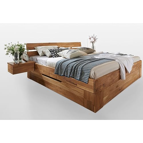 Lomadox Schlafzimmer Massivholz Bettgestell Doppelbett Bett Schlafzimmerbett 200x200 cm mit Schwebe-Nachttischen Nachkkommode Bettschubkästen in Wildeiche massiv, B/H/T: ca. 292/88/213 cm von Lomadox
