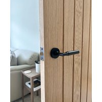 Belas Ultimatives Türpaket. Enthält Ein Paar Türgriffe, Scharniere, Riegel Und Perfektes Starter-Kit Für Ihr Zuhause von LondonHandles