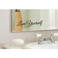 Love Yourself - Positive, Inspirierende Badezimmer, Spiegel, Wand Vinyl Aufkleber, Wohndeko. Tolle Geschenkidee Love Yourself - Positive, Inspirierende Badezimmer, Spiegel, Wand Vinyl Aufkleber, Wohndeko. Tolle Geschenkidee von LondonsFinestDecals