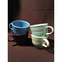 Fiestaware Tassen & Untertassen - Ende Des 20.jahrhunderts Kaffeetassen von LongRiderEmporium