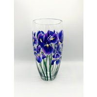 Handbemalte Vase/Blaue Iris Glaskugel Form von LookingglasscoStudio