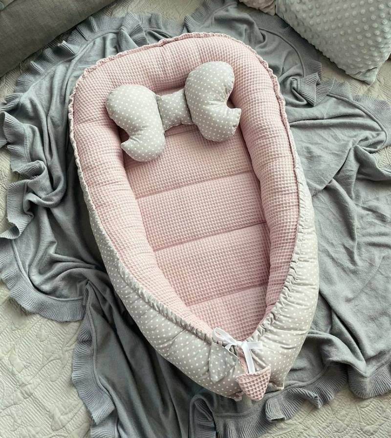 Loolay Bettnestchen WAFFELPIQUE Baumwolle BABYNEST Babykokon Neugeborene Babyaustattung, (Reisebett Nestchen SOLO/ o. in Geschenk SETS, 2-tlg., 4 Jahreszeiten ATMUNGSAKTIVER ROSA WAFFELSTOFF), 100% Europäische Stoffe und Kleinserien-Handnähen! von Loolay