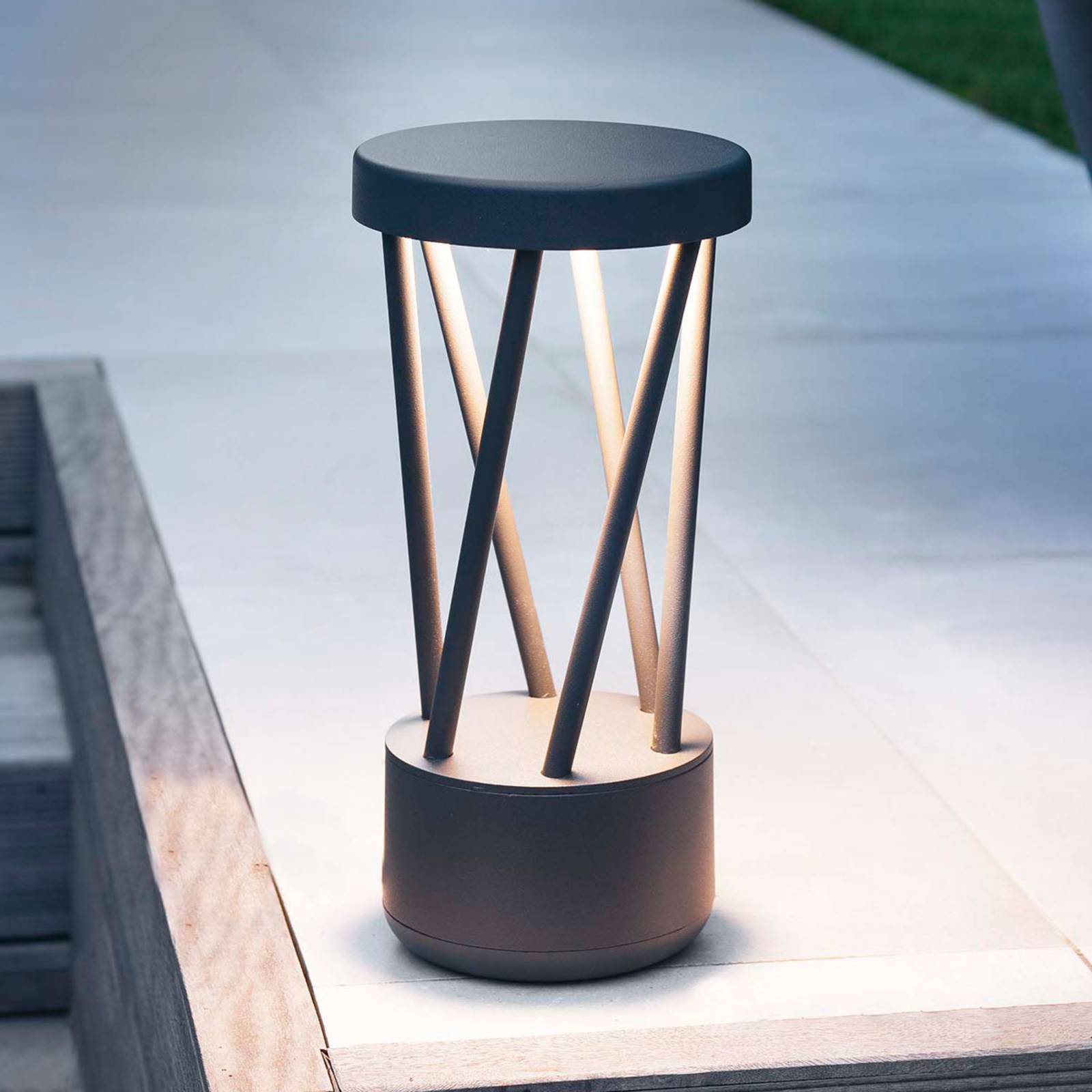 LED-Sockelleuchte Twist von FARO BARCELONA