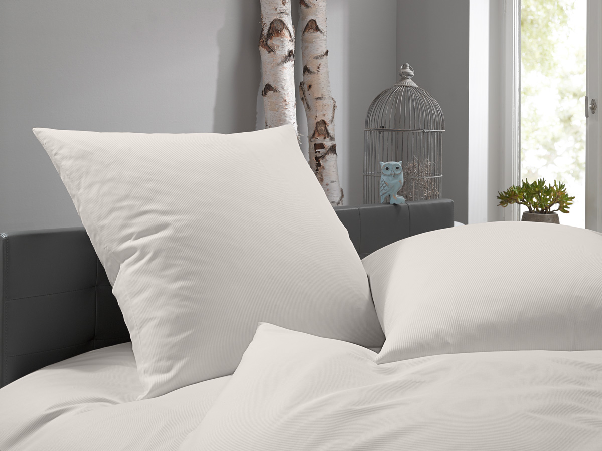 Lorena Damast Mako-Satin Streifen Bettwäsche Toscana 2mm Natur Garnitur 200x220cm + 2x 80x80cm Lorena Damast Mako-Satin Streifen Bettwäsche Toscana 2mm Natur Garnitur 200x220cm + 2x 80x80cm von Lorena
