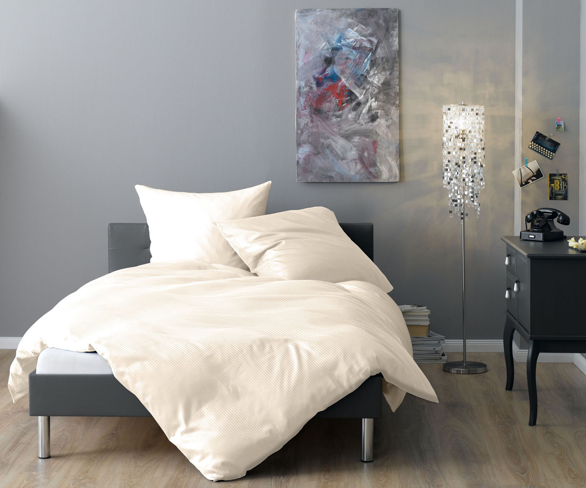 Lorena Mako-Satin Streifenbettwäsche Venedig natur Kissenbezug 80x80cm Lorena Mako-Satin Streifenbettwäsche Venedig natur Kissenbezug 80x80cm von Lorena