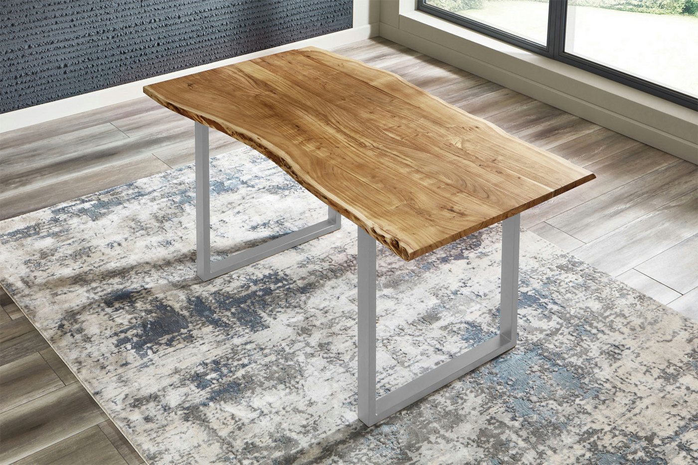 Loreno® Baumkantentisch Billie, massives Akazienholz, natürliche Baumkante, Metallgestell U-Form von Loreno®