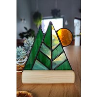 Moderner Glasstein Teelichthalter, Skandinavisch Inspiriert, Kieferbaumdekor, Umgebungslicht, Minimalismus von Lorikana
