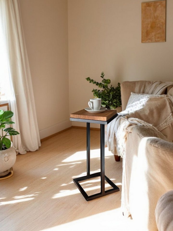 LosBudos Beistelltisch mit einer massiven Eichenplatte (geölt) von LosBudos