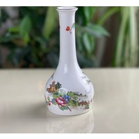 Kleine Pagode Vintage Vase Made in England von LostInTimeLT