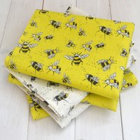 Leinen Buzzy Bee Gelb Geschirrtuch, Bienen-Design, Helles T-Handtuch, Bumble Geschenk, Biene Thema Geschenk von LottieLaneDesigns
