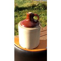 Antiker Steinzeug Schnaps Krug Crock Plain Brown Top von LotusLakeBuddhist