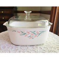 Rose Marie Corning Ware Pyrex 5 Liter A B Rosa Tulpen Auflauf Und Deckel von LouChristieAntiques