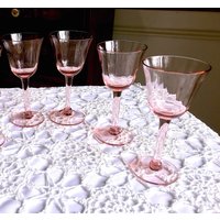 Set Von Vier Cambridge Pink Appertif Gläser Stiele 3060 Line von LouChristieAntiques