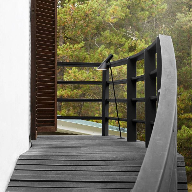 Louis Poulsen AJ Garden Höhe 95 cm Fußplatte 827 Louis Poulsen AJ Garden Höhe 95 cm Fußplatte 827 von Louis Poulsen