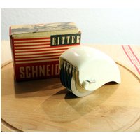 Ritter Schneidboy Originalverpackung 1950Er Vintage Küchenhelfer Kräuter Schneidgerät Landhaus 50Er Küche Dekoration Sammelobjekt Geschenk von LouisVintageLaden