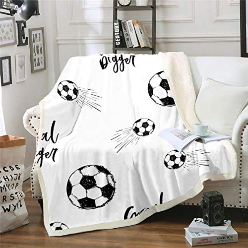 Loussiesd Jungen Fußball Flanell Fleecedecke Sportthema Wohndecke Kinder Fußball Muster Kuscheldecke 220x240cm Für Kinder Männer Schwarz Weiß Decke von Loussiesd