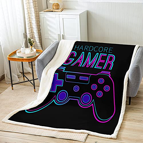 Loussiesd Kinder Jungen Spiele Kuscheldecke 75x100cm Gamepad Drucken Wohndecke Modern Gamer Thema Flanell Fleecedecke für Jugendliche Männer Gamecontroller Schwarz Lila Blau Decke von Loussiesd