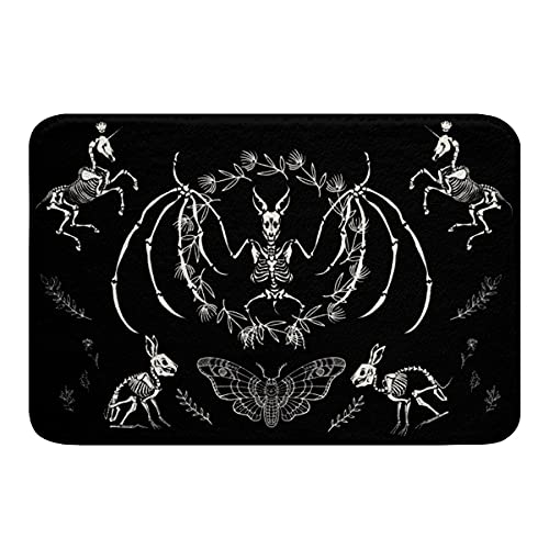 Totenkopf Badematte 50x80cm Fledermaus Skelett rutschfest Badezimmerteppich Boho Motte gotisch Totenkopf Zottelig Absorbierende Badteppiche Halloween Kuschel Badvorleger Schwarz Weiß Horror Deko von Loussiesd