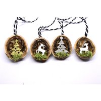 Baumschmuck Walnuss Reh Tannenbaum Weihnachtsbaumschmuck Weihnachtsdeko Walnussschale 5 Stück 3, 18 Euro/Stück Goldfarben Silberfarben von LoveAndCraftsShop