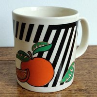 Vintage Orangene Tasse - Staffordshire Geschirr Made in England Retro-Stil Vintage Orangene Tasse - Staffordshire Geschirr Made in England Retro-Stil von LoveForVintageByAnne