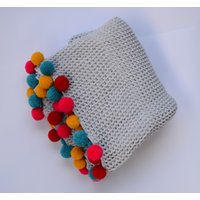 Koc Pled Pompony Moda Styl Sypialnia von LoveKulkowepomponyPL