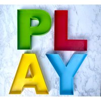 Play Buchstaben, Spielzimmerbuchstaben, Ausfüllbare Holzinitialen, Spielzimmerdekoration, Letters von LoveLettersbyAnalisa