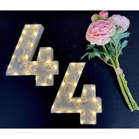 Mosaikzahlen, Blumenzahl Vier, Blumenzahlmittelstücke, Blumentischzahlen, Geburtstagszahlen von LoveLettersbyAnalisa