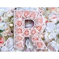 Rose Gold Und Blush Pink Blumendekor, Blumen Initialen, Hochzeit Buchstaben Herzstück von LoveLettersbyAnalisa