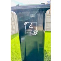 Personalisierter Mülltonnen Aufkleber Hausnummer & Name Aufkleber von PureLuxeDesignsUK