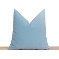 Hellblauer Samtkissenbezug, Dekokissen, Samt Euro Sham Bezug, Kissenbezug, Hellblaues Lendenkissen, Blaues Kissen 20x20 22x22 24x24 von LovePillowArt