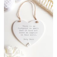 Baby Verlust Erinnerung Ornament - Fehlgeburt Unterstützung Geschenk Totgeborenes Kein Fußabdruck So Kleine Herz Plakette von LovedByPot