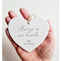 Personalisierte Erinnerungsherzverzierung - Für Immer in Unseren Herzen Erinnerung An Einen Geliebten Menschen Trauerfall Dich Denken Jahrestag Des von LovedByPot