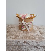 Hutschachtel Blumen/Rose Forever Roses Geburtstag Homedeco Personalisiertes Geschenk Geschenk, Kunst von LovelyUpcycledgoods