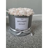 Hutschachtel Blumen/Rose Forever Roses in Einer Schachtel Homedeco Personalisiertes Geschenk Geschenk, Kunst von LovelyUpcycledgoods