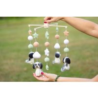 Gefilzte Mobile Mit Dem Bild Von Shih Tzu. Gefilztes Kindermobile Mit Der Filztechnik Hergestellt. Baby-Dusche-Geschenk von LovelyWoolToys