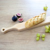 Baguette Brett Aus Holz, Langes Schneidebrett, Modernes Servierbrett, Langes Holzbrett, Massiv Und Robust von LovingWoodCom