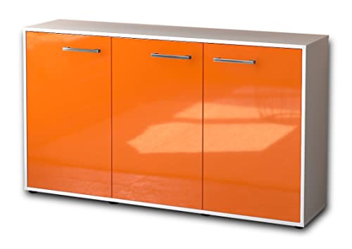Lqliving Sideboard Delia, Korpus in Weiss matt, Front im Hochglanz-Design Orange (136x79x35cm), inkl. Metall Griffen, Made in Germany von Lqliving