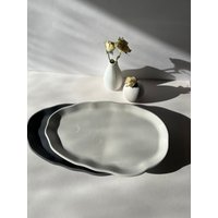 Betontablett, Ovales Dekoratives Tablett, Waschtischtablett, Zementtablett, Kaffeetischtablett, Unregelmäßiges Beton-Catchall Betontablett, Ovales Dekoratives Tablett, Waschtischtablett, Zementtablett, Kaffeetischtablett, Unregelmäßiges Beton-Catchall von LuaAndStone