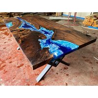 Custom Order Dunkel Nussbaum Blau Türkis Fluss Epoxy Tisch - Esstisch Küche Couchtisch Bürotisch Live Edge % 100 Handmade von LucarellaWoods