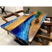 Custom Order Nussbaum Holz Blau Fluss Epoxy Tisch - Esstisch Küche Und Esszimmer Couchtisch Bürotisch Live Edge %100 Handmade von LucarellaWoods