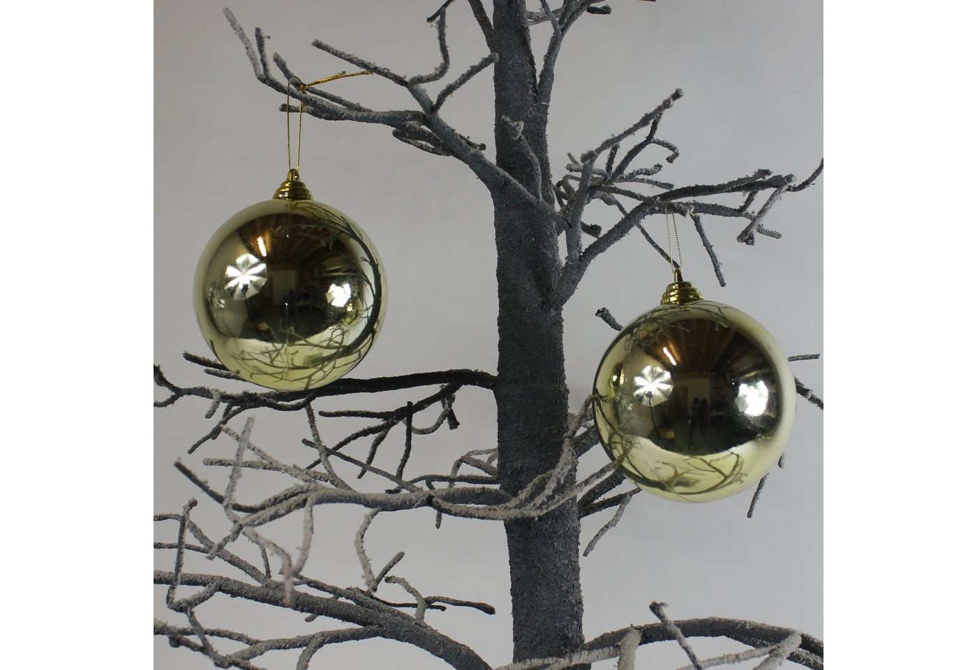 Lucht Weihnachtsbaumkugel Weihnachtskugeln aus Kunststoff 4 Stück silber-gold 12 cm von Lucht Lucht Weihnachtsbaumkugel Weihnachtskugeln aus Kunststoff 4 Stück silber-gold 12 cm von Lucht von Lucht