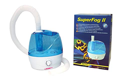 Lucky Reptile Super Fog II - Terrarien Luftbefeuchter mit 2,1 Liter Wassertank - Nebelmaschine mit 300 ml/h Vernebelungsleistung - geräuscharme & einstellbare Benebelungsanlage - Terrarium Zubehör von Lucky Reptile