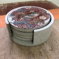 Handgemachter Beton William Morris Strawberry Thief Style Design Coaster Set/Geschenk Home Decor von SaltAndSeaPottery