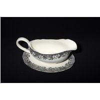 Sauciere Teller 6Er Set Wedgwood Malverne Vintage Keramik Transferware Blumen Tunstall Schwarz von LucysMidCentury