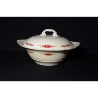 Swinnertons Staffordshire England Terrine Auflaufform Deckelschale Servierschale Gemüseschale Rot Burgundy Blumenstrauß 2509 Art Deco von LucysMidCentury