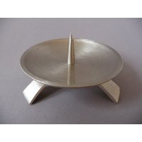 Kerzenteller Dreifuß 9, 5cm Silber Matt Großer Dorn Kerzenteller Dreifuß 9, 5cm Silber Matt Großer Dorn von LucystellasKerzen