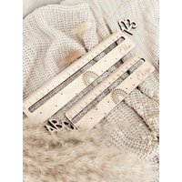 Personalisiertes Lineal Mit Name Und Lesehilfe | Geschenk Einschulung Mädchen von LumaiDesignDe