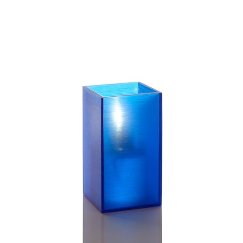 Lumea 1017 Tischlicht Nova blau inkl. Flüssigwachskerze und Stabfeuerzeug | Blaues Windlicht Acryl inkl. Kerze & Feuerzeug | Brenndauer 40 Std.| Für Indoor & Outdoor, Höhe: 13 cm von Lumea Ltd